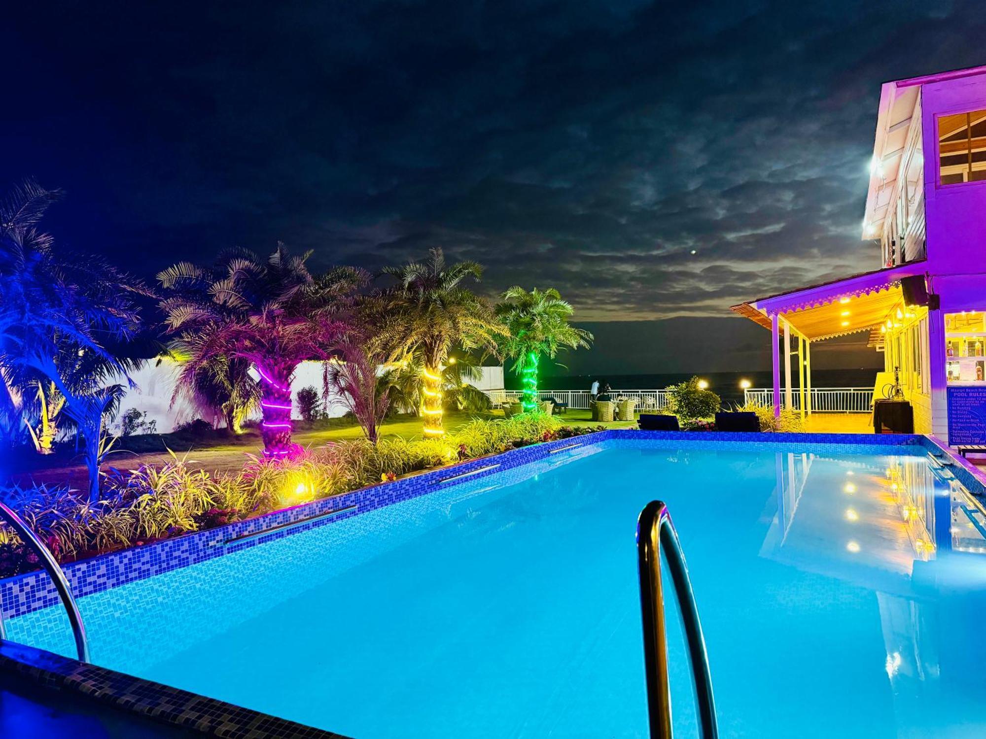 Maargit Beach Resort Мандрем Экстерьер фото