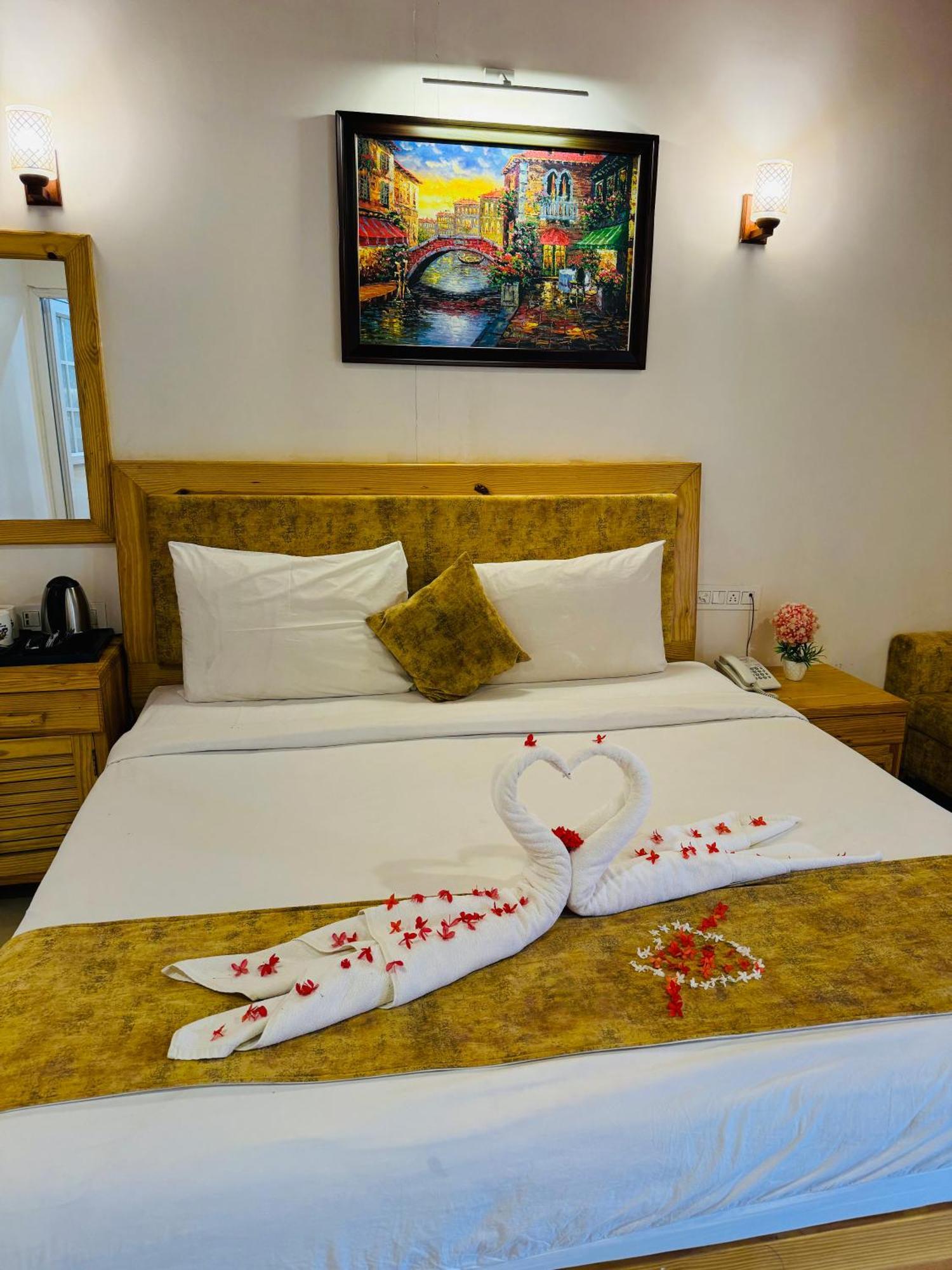 Maargit Beach Resort Мандрем Экстерьер фото